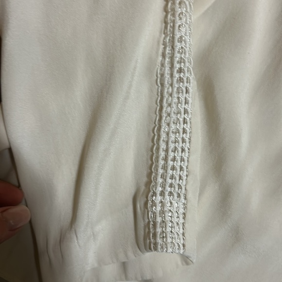 Rag and bone silky top with arm detail. - Picture 3 of 3